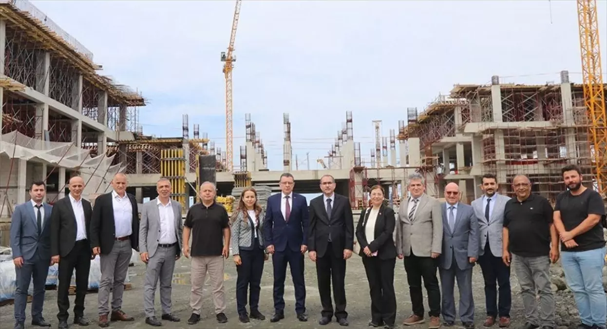 Kamu Hastaneleri Genel Müdürü Hakan Usta, Rize'de ziyaretlerde bulundu