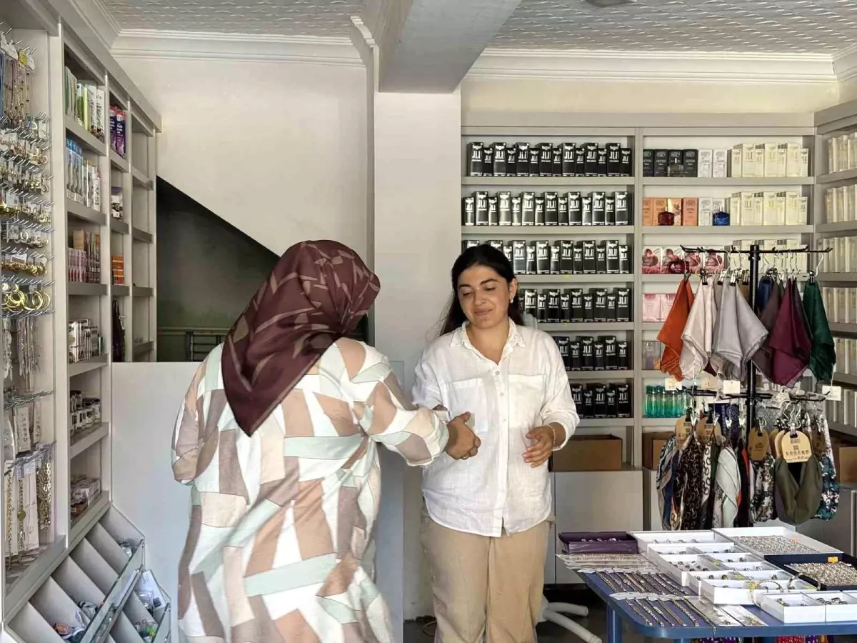 Sakarya'da Mevlid Kandili Kutlamaları: Yüzlerce Kişiye Kandil Simidi İkramı