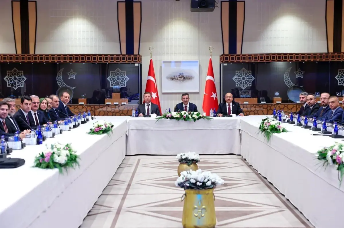 Cumhurbaşkanlığı Külliyesi'nde 'Kamuda Etkin Yönetim ve Denetim' konulu koordinasyon toplantısı