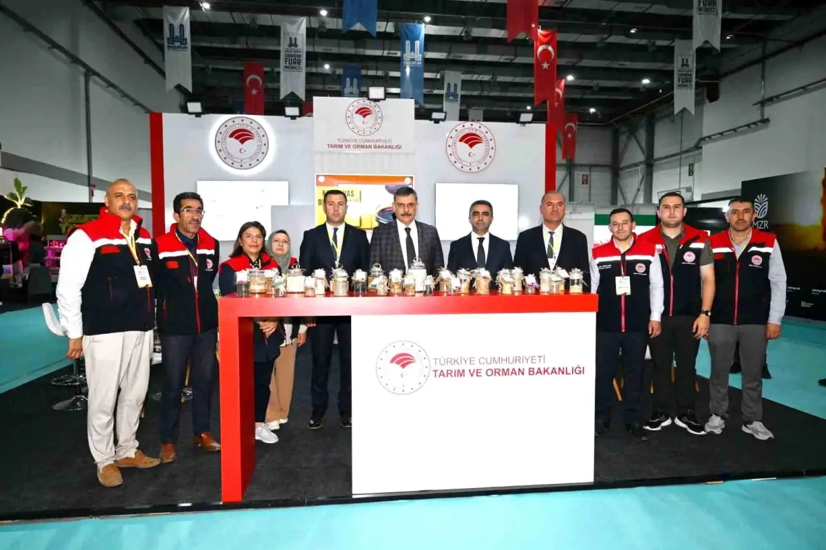 Vali Çiftçi, Tarım Fuarını Ziyaret Etti