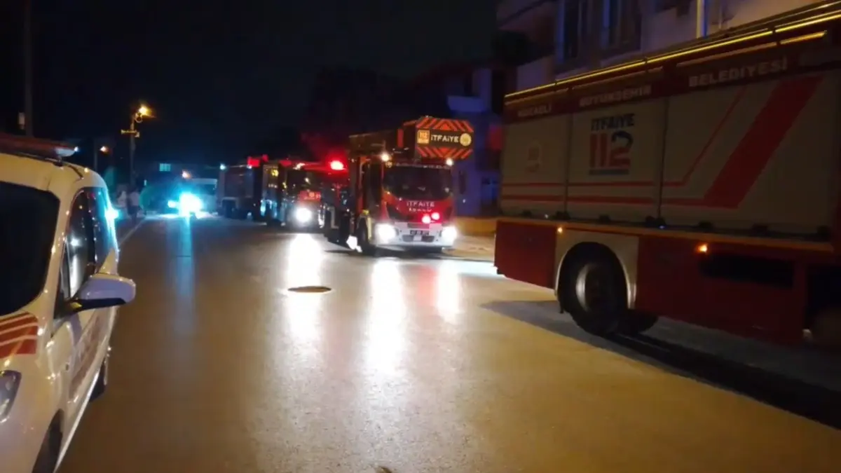 Gölcük'te dairede yangın: 1 yaralı