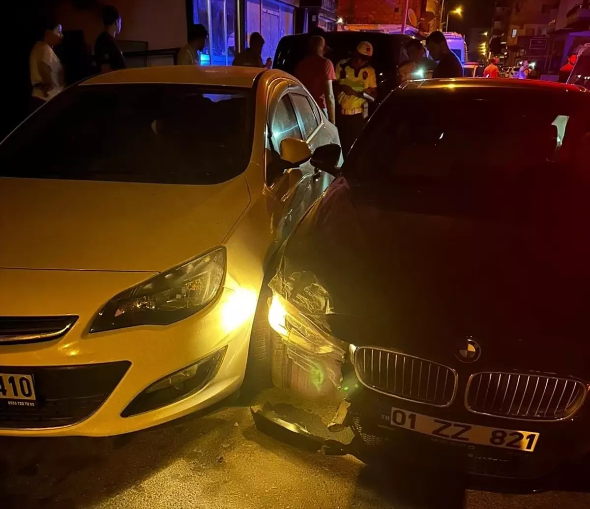 Erdemli'de Kaçan Sürücü 6 Araca Çarptı