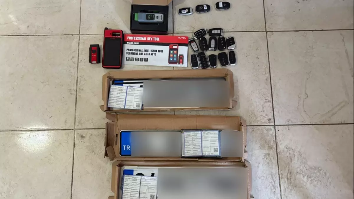 Kocaeli'de Çalıntı Araç Operasyonu