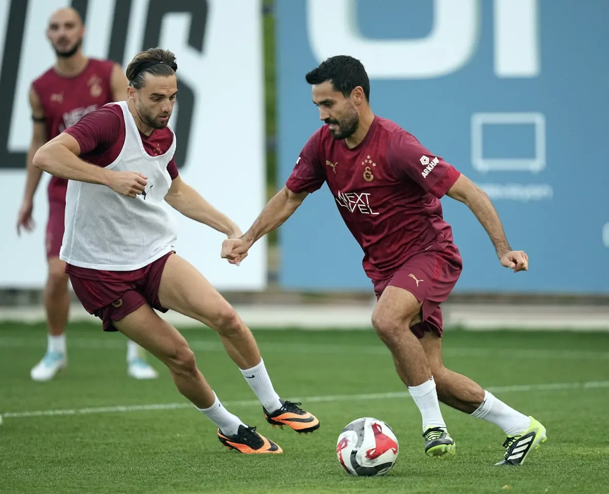Galatasaray Antrenmanına Devam Ediyor
