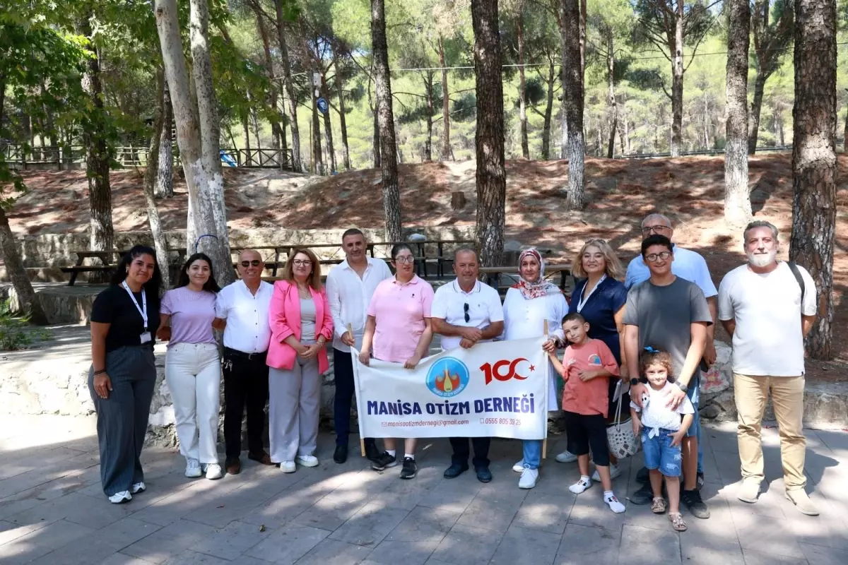 Otizmli Bireyler İçin Doğa Kahvaltısı Düzenlendi