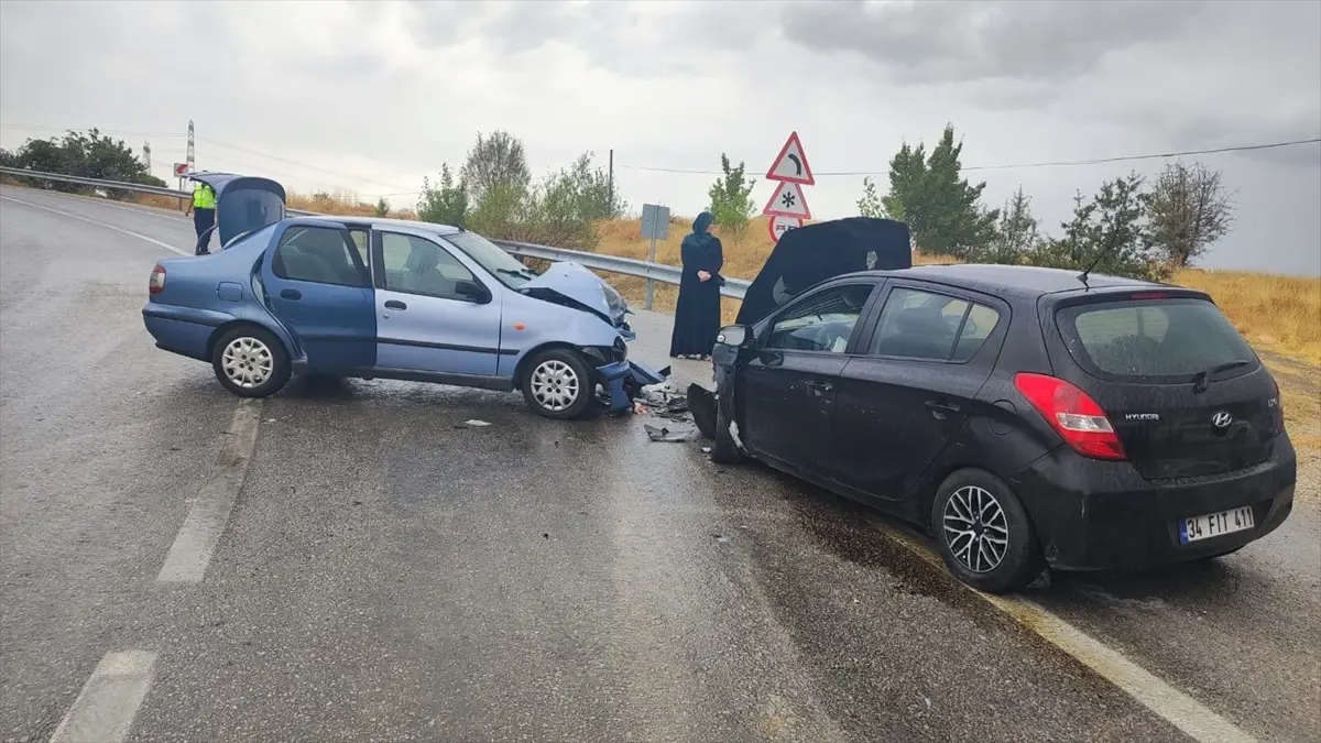 Çubuk'ta Trafik Kazası: 6 Yaralı