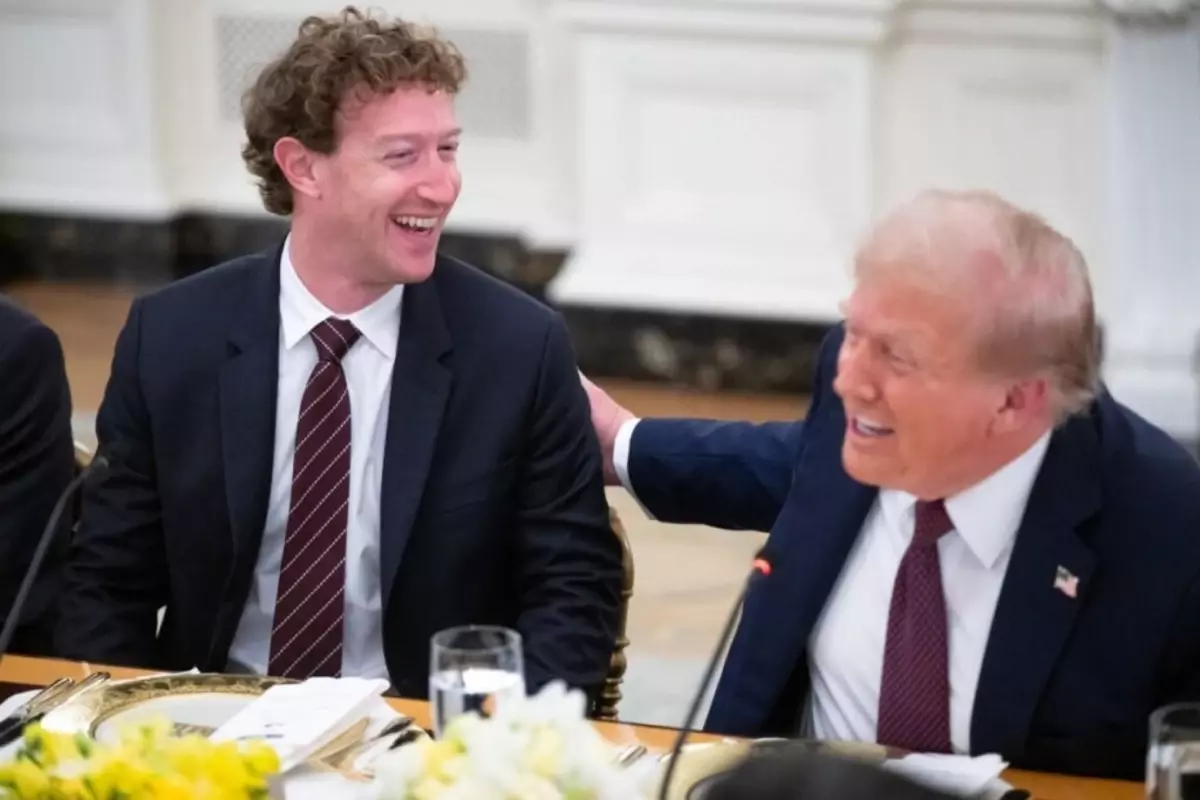 Trump ve Zuckerberg arasındaki '600 milyar dolarlık' diyalog geceye damga vurdu