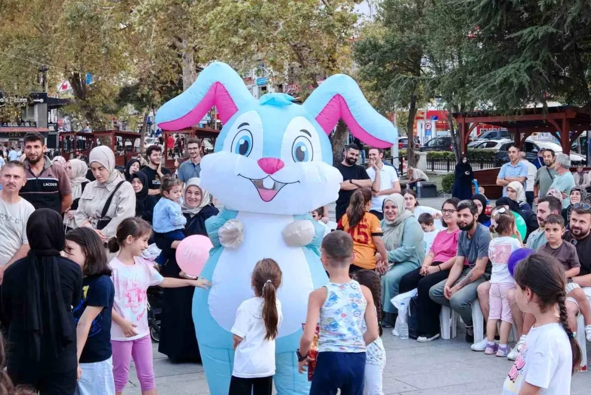 Gölcük'te 'Okula Merhaba' Etkinliği Coşkuyla Kutlandı