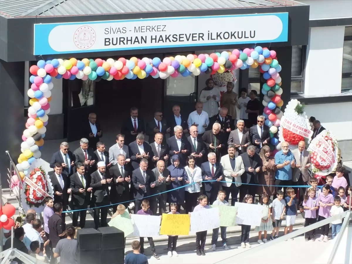 Burhan Haksever İlkokulu Açıldı