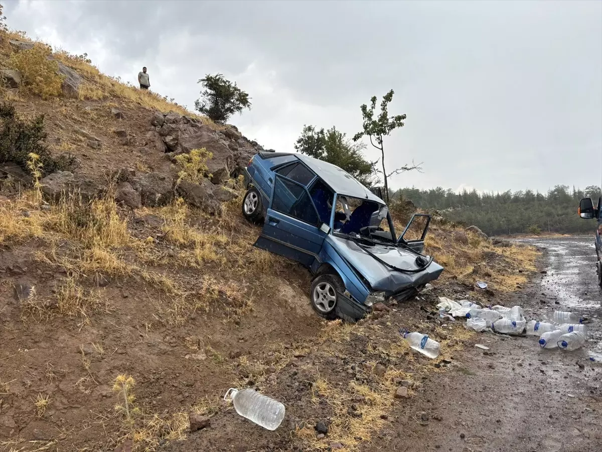 Uşak'ta İki Trafik Kazası: 5 Yaralı