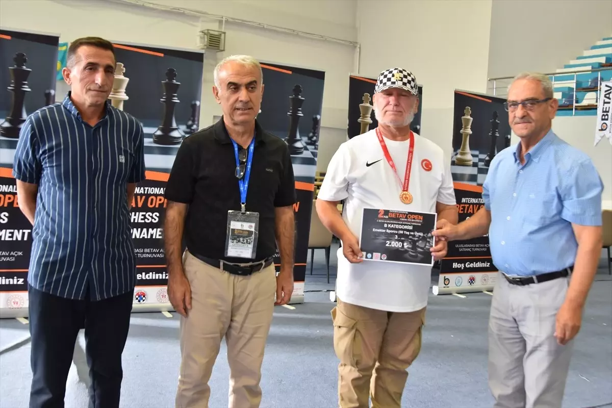Bitlis'te Uluslararası Satranç Turnuvası Tamamlandı