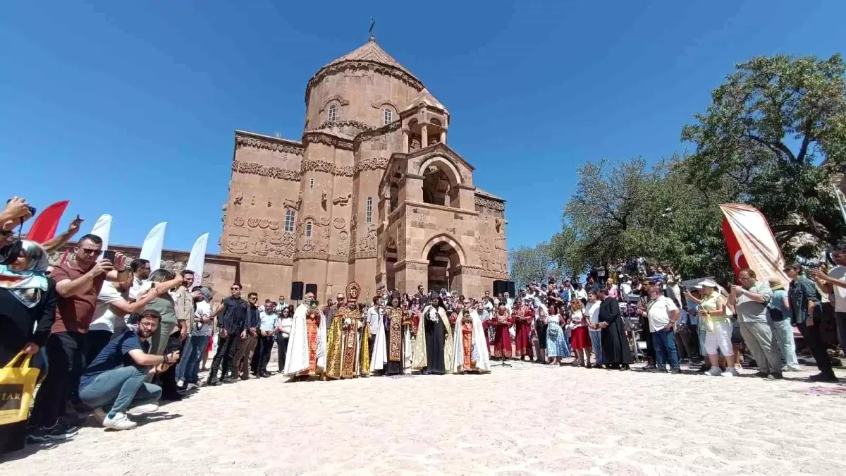 Akdamar Kilisesi'nde 13. Ayin Gerçekleşti