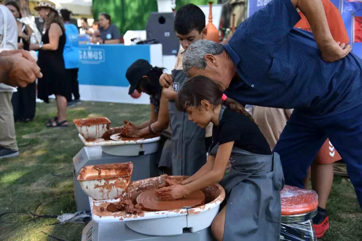 4. Uluslararası Menemen Çömlek Festivali'nde Yoğun İlgi