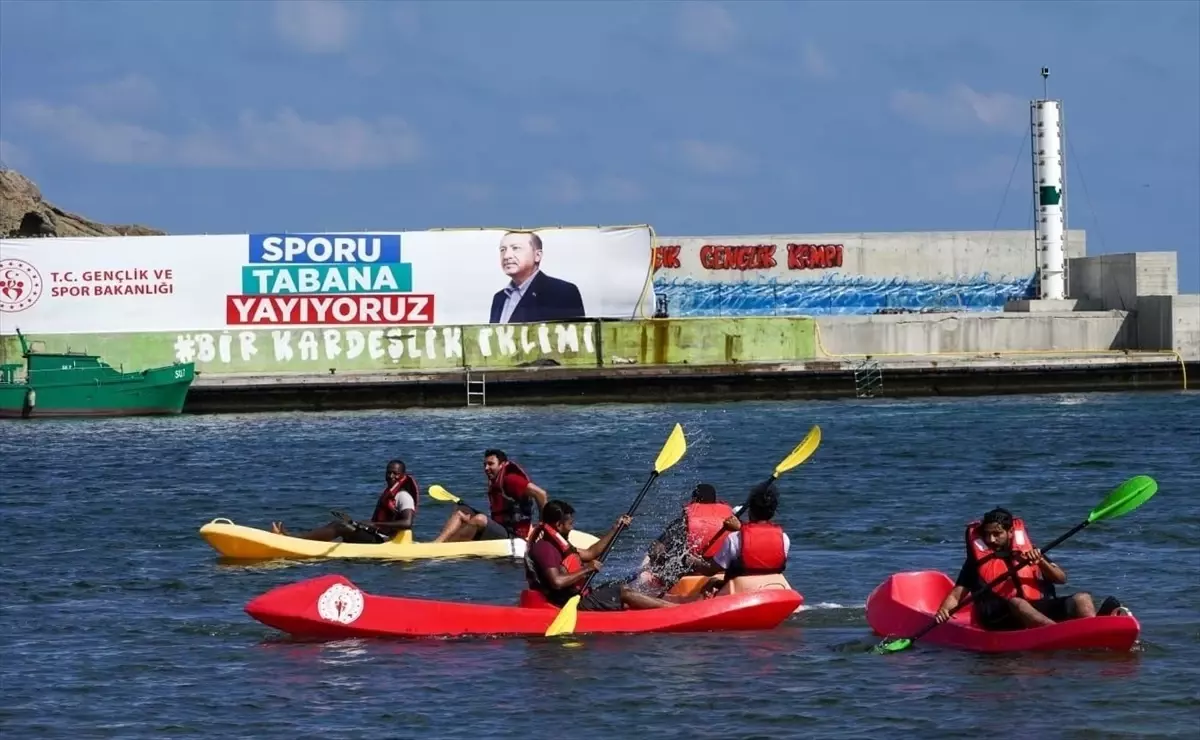 Yurt Dışındaki Türk Gençler İstanbul'da Buluştu