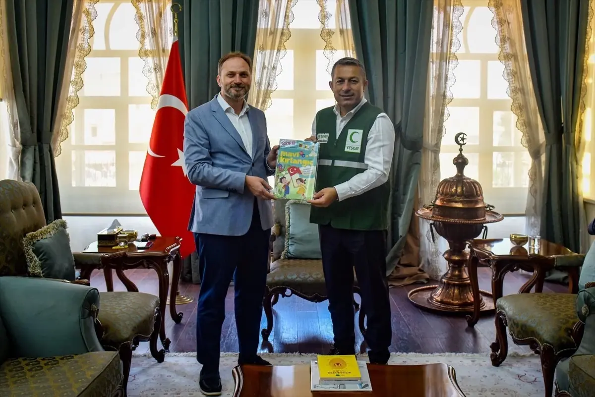Kilis'te Öğrencilere Ücretsiz Mavi Kırlangıç Dergisi
