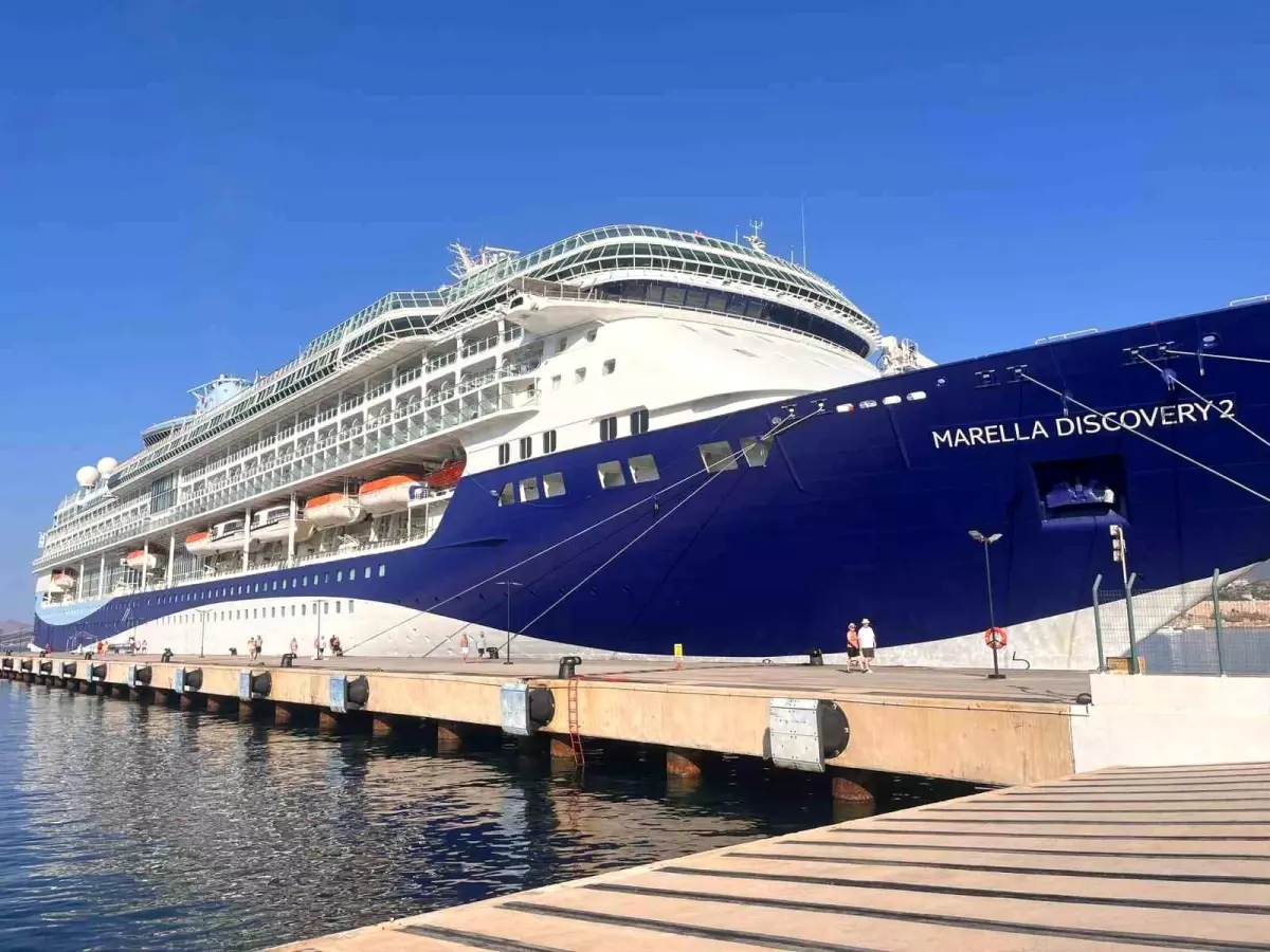 Bodrum'a Marella Discovery 2 Gemi İle 1809 Yolcu Geldi
