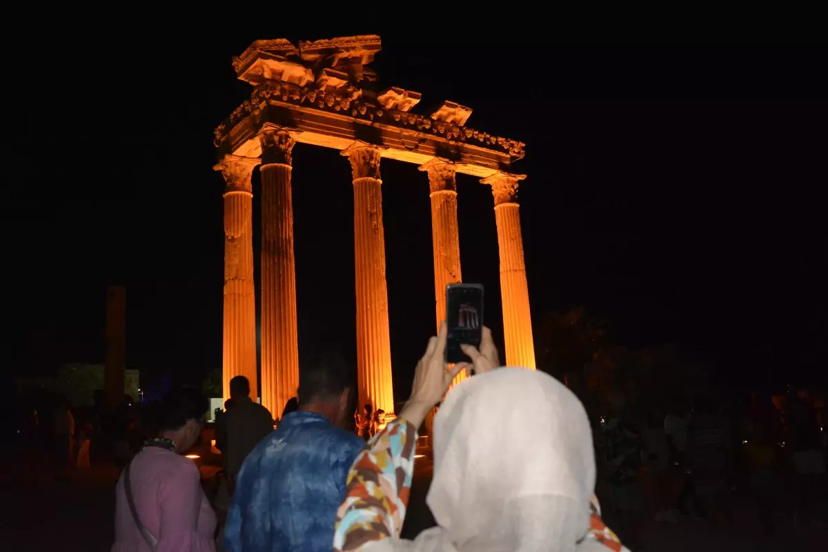 Manavgat'ta Kanlı Ay Tutulması İzleme Keyfi