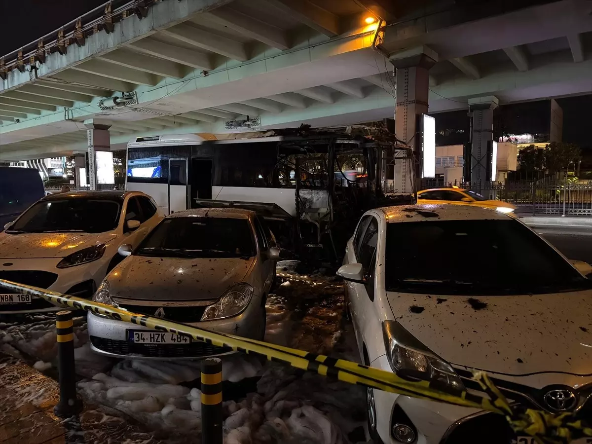 Şişli'de Tur Otobüsünde Yangın
