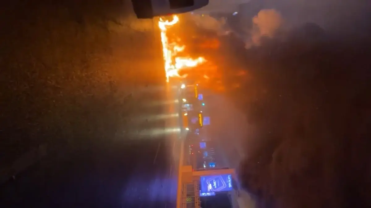 Şişli'de Otobüste Yangın!