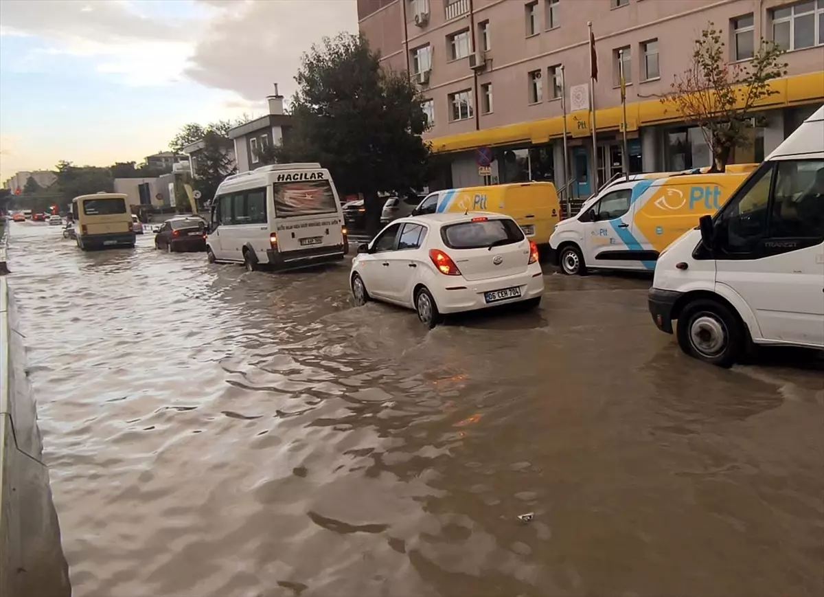 Kırıkkale'de Aniden Gelen Sağanak