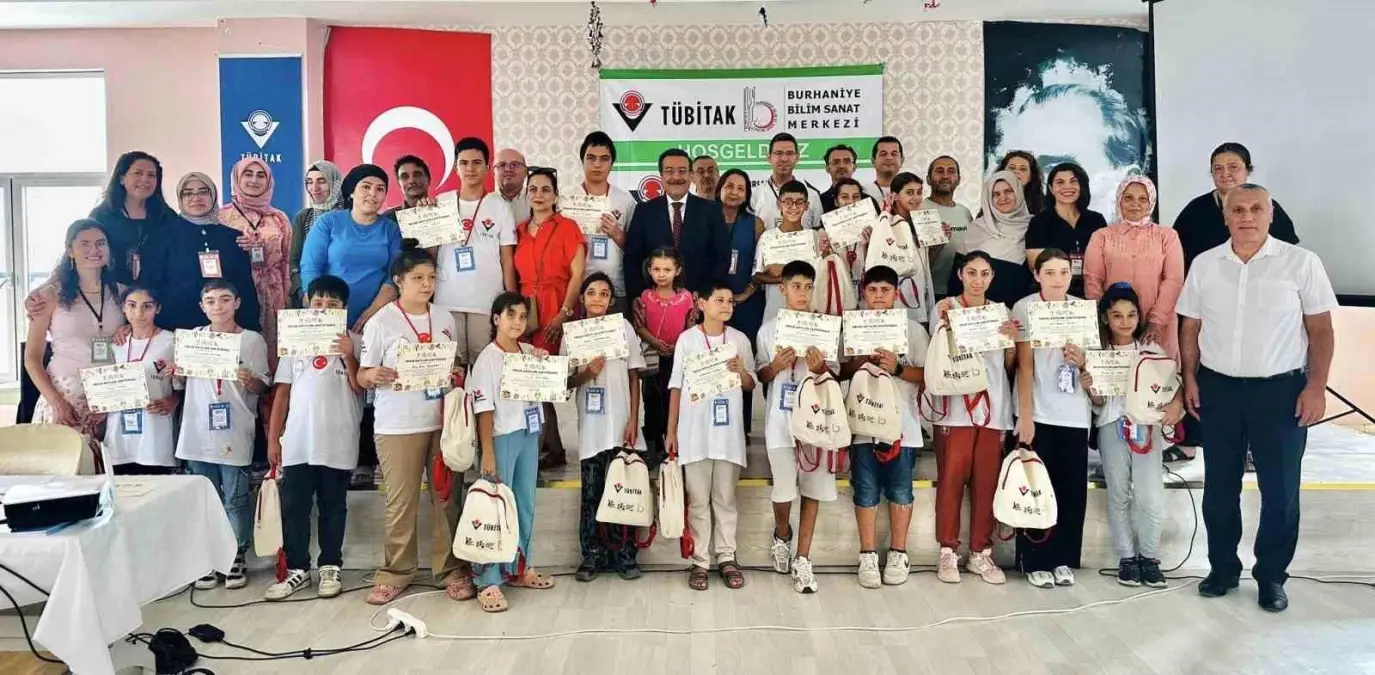Balıkesir'de Bilim Projesi Kapanış Töreni Düzenlendi