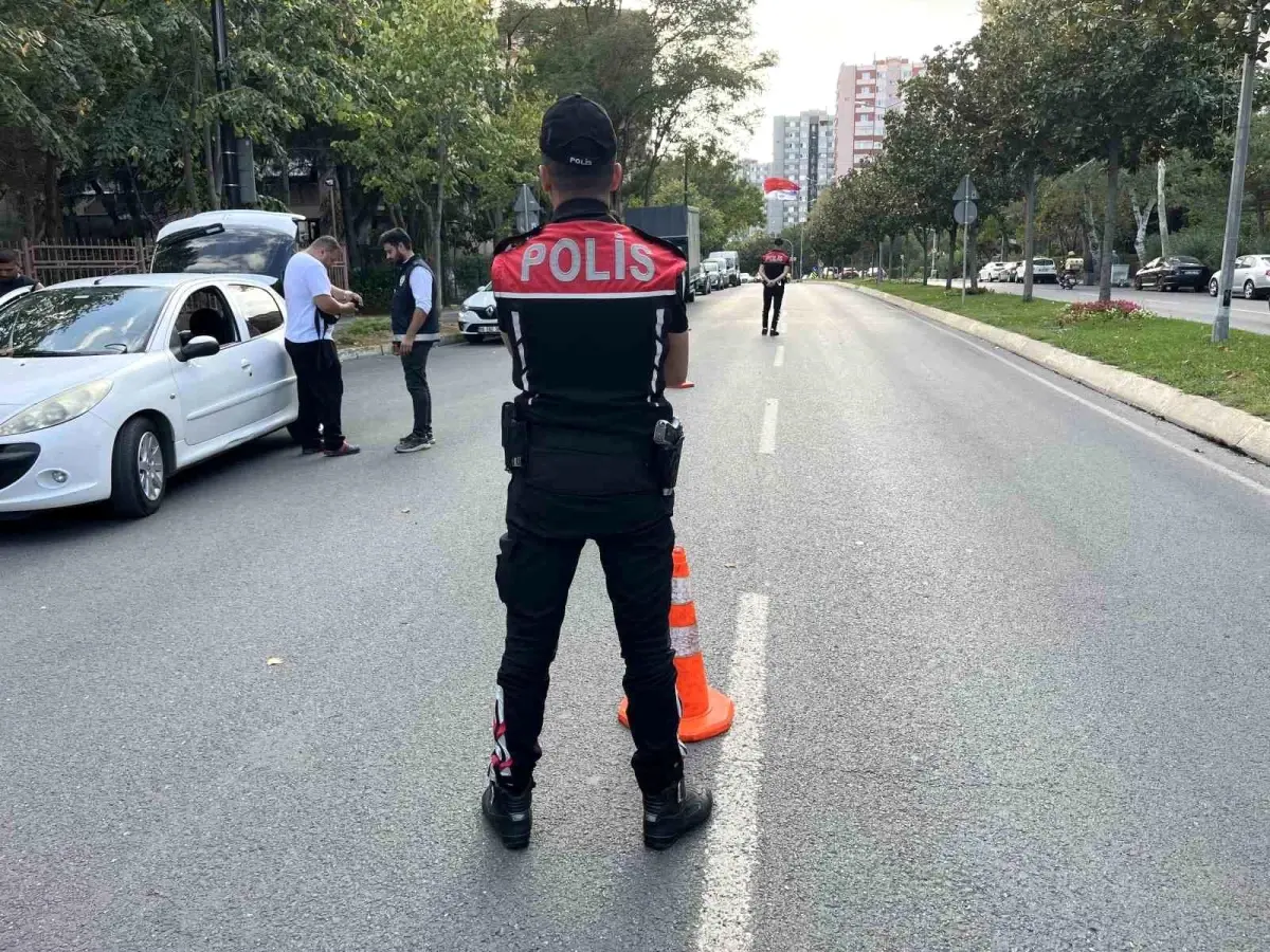 İstanbul'da Okul Önlerinde Denetim Yapıldı