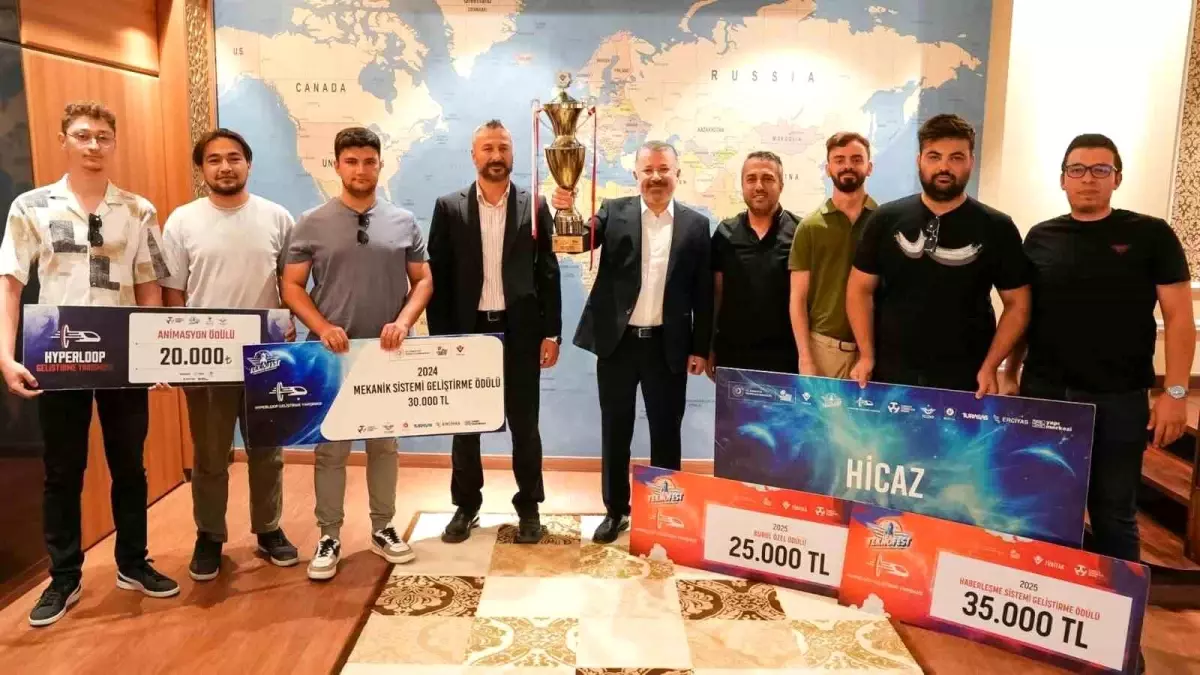 Hicaz Hyperloop Takımı'ndan İki Ödül