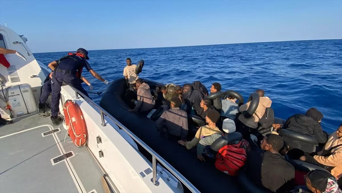Fethiye'de 36 Düzensiz Göçmen Kurtarıldı