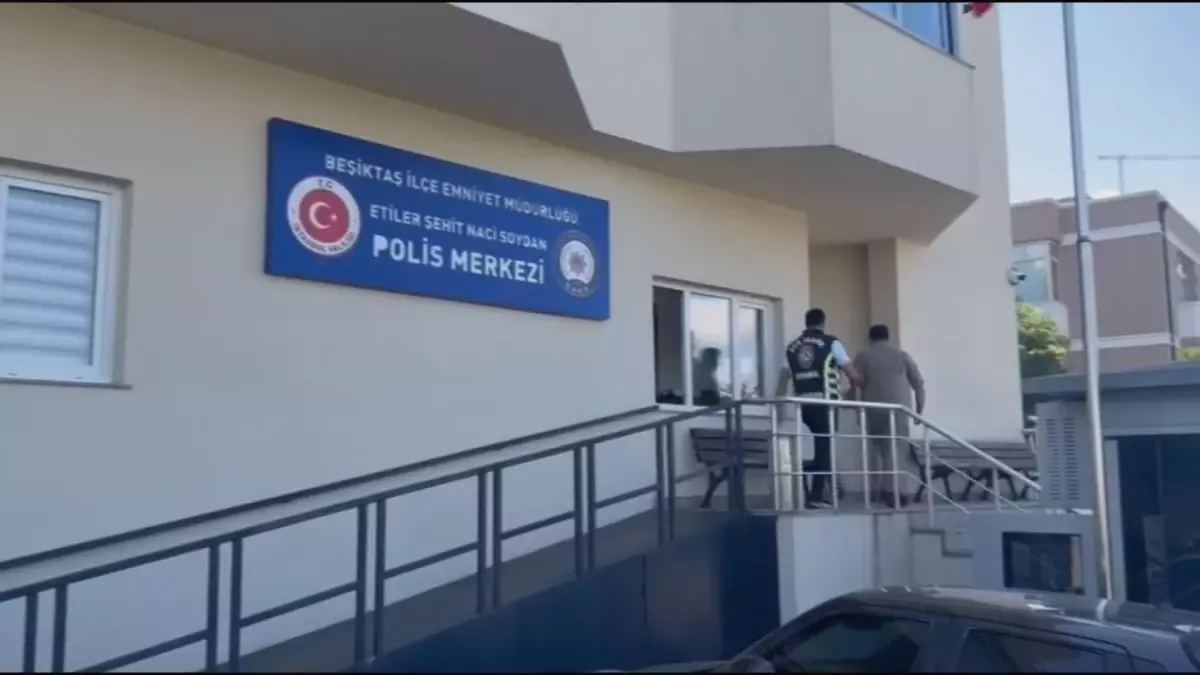Manken Şevval Şahin'in Aracındaki Sahte Kart