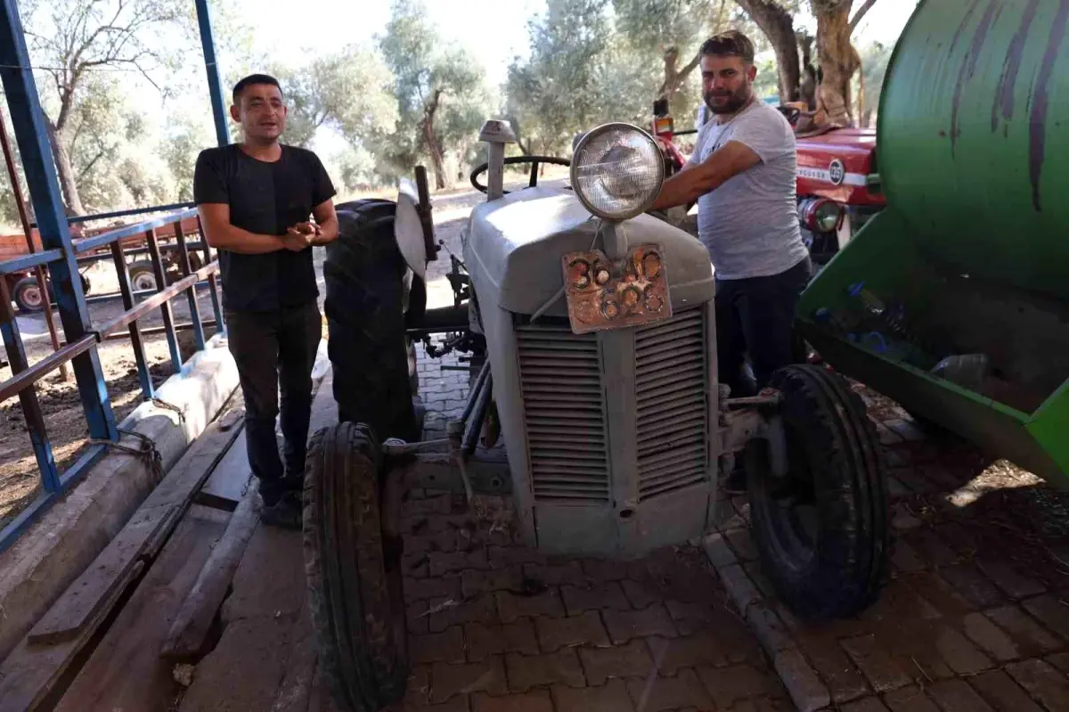 77 Yıllık Traktör Satışa Çıkıyor