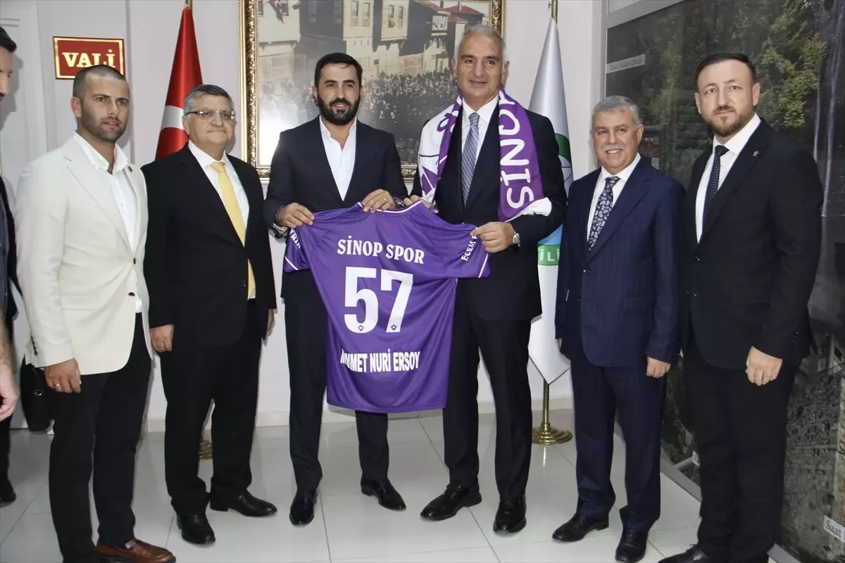 Bakan Ersoy Sinop'ta İncelemelerde Bulundu