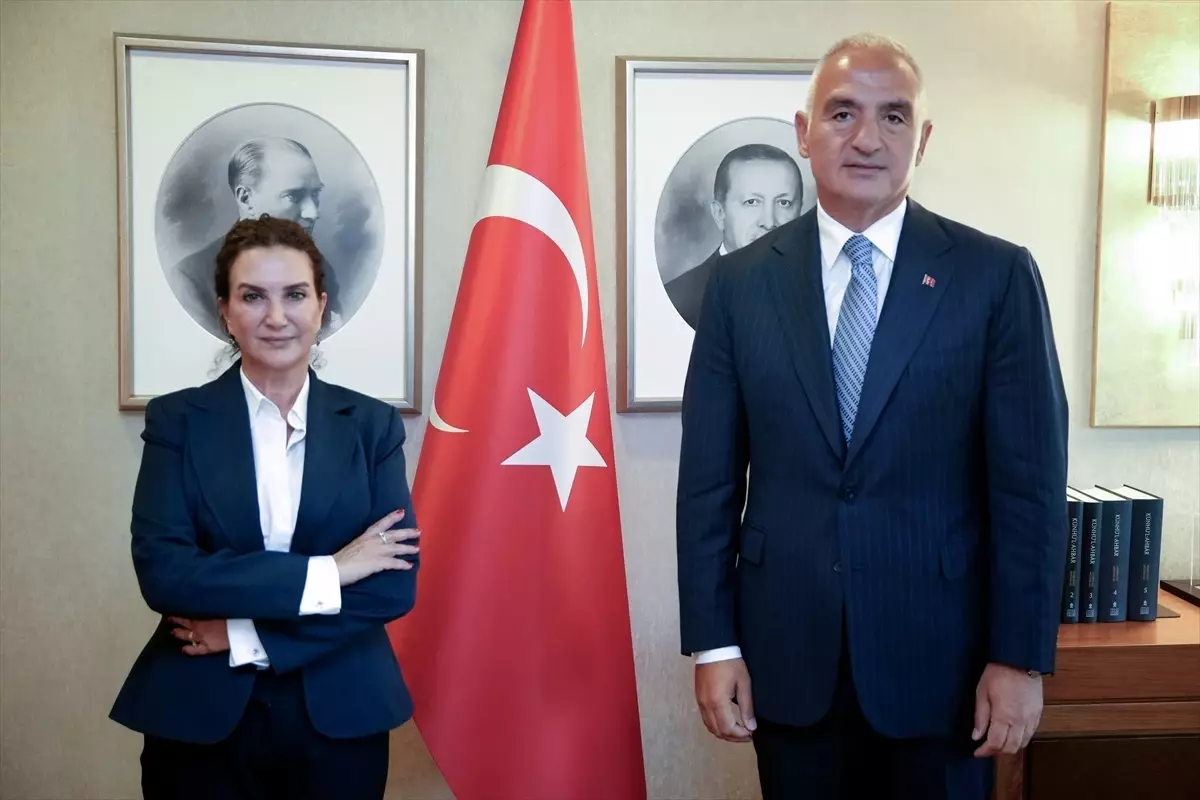 Ebru Akçatepe AKM ve CSO Ada Sanat Koordinatörü