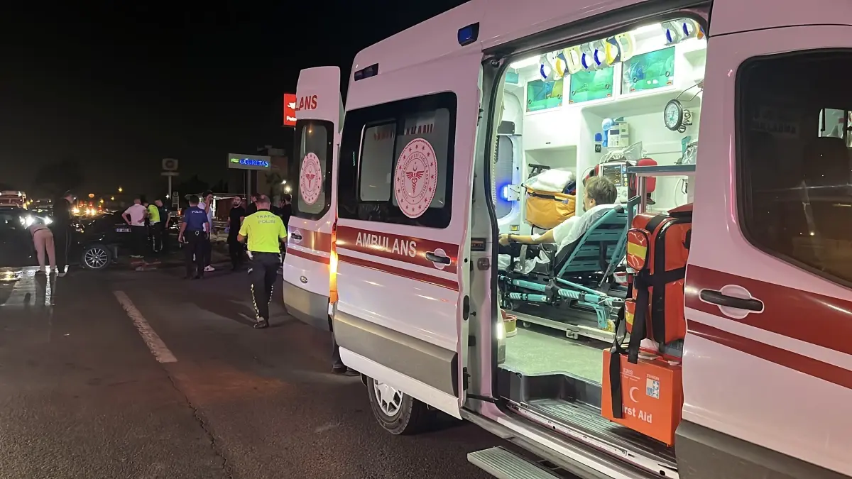 Körfez'de Trafik Kazası: 4 Yaralı