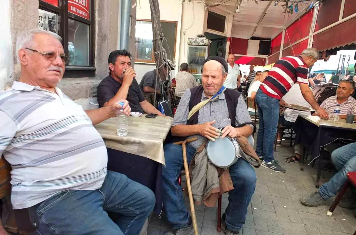 Görme Engelli Aşık Mustafa'nın Müzik Yolculuğu