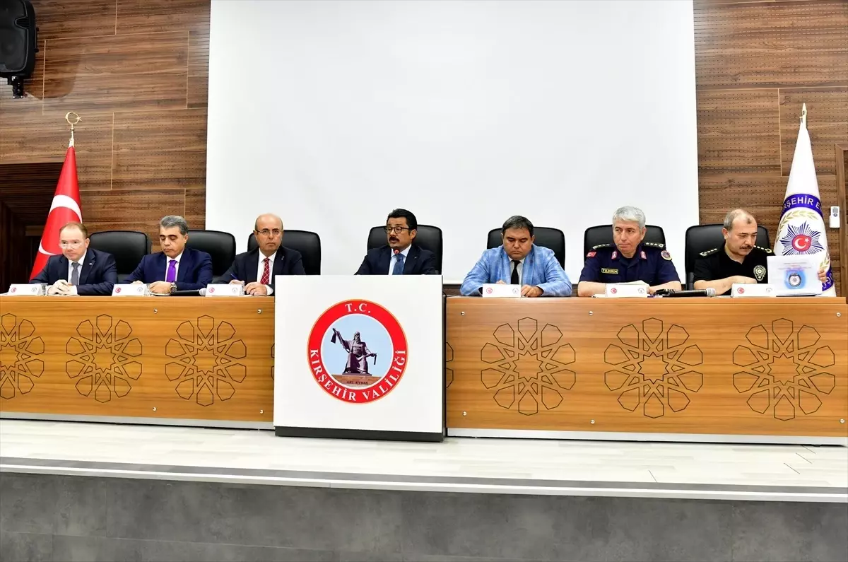 Kırşehir'de Okul Güvenliği Toplantısı