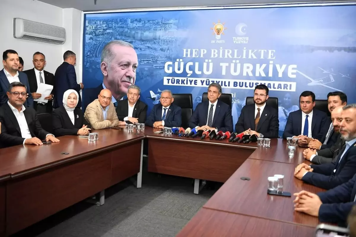 AK Parti Genel Başkan Yardımcısı Demir'den CHP'ye Sert Eleştiriler