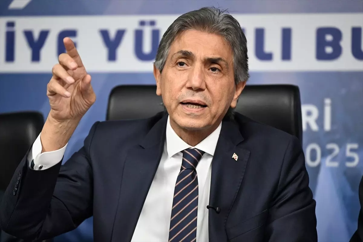 Demir: CHP Siyaseti Aşağı Çekiyor