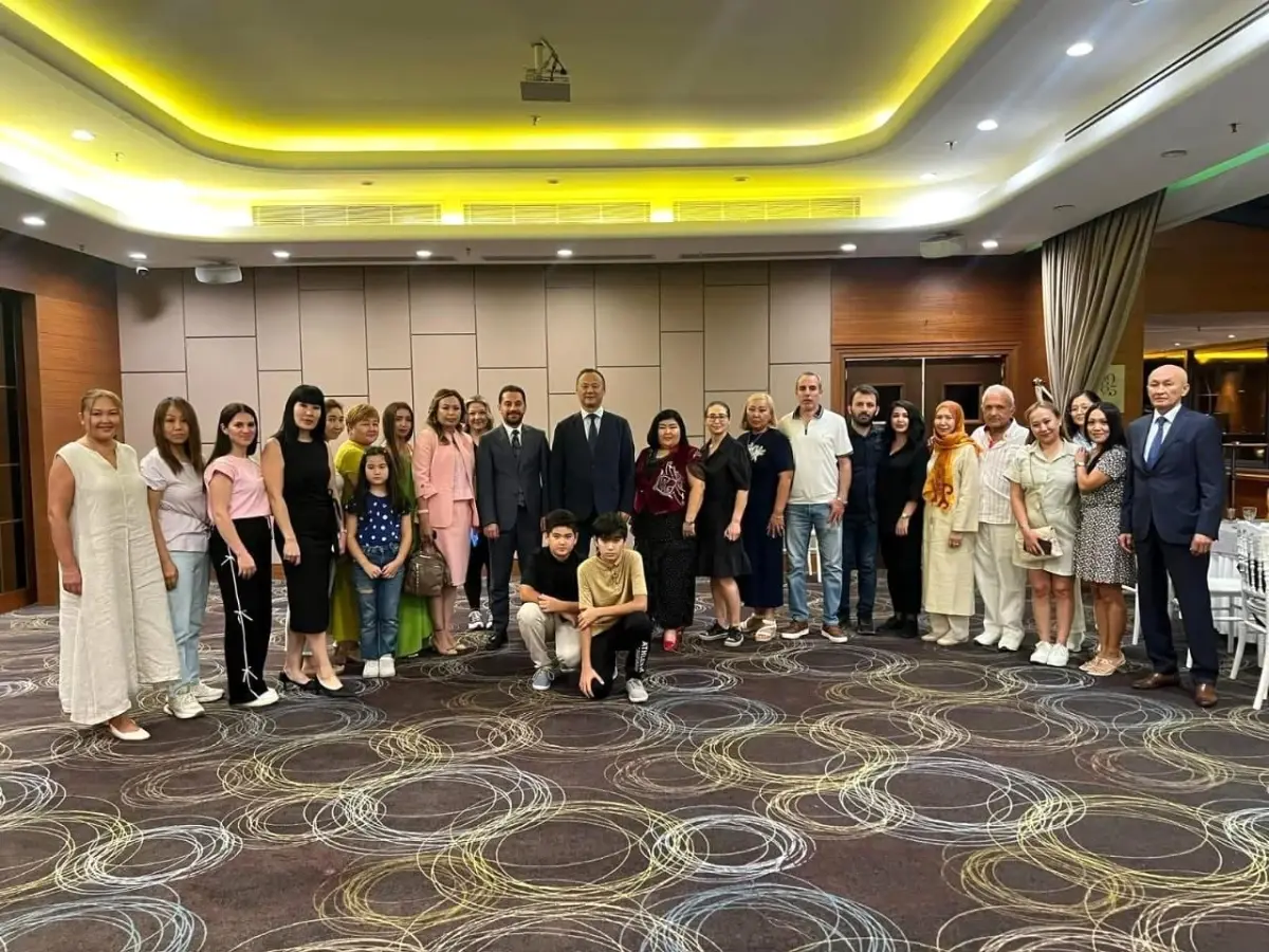 Kırgız Büyükelçi Kazakbaev Bursa'da Ekonomi ve Eğitim İş Birliği İçin Temaslarda Bulundu