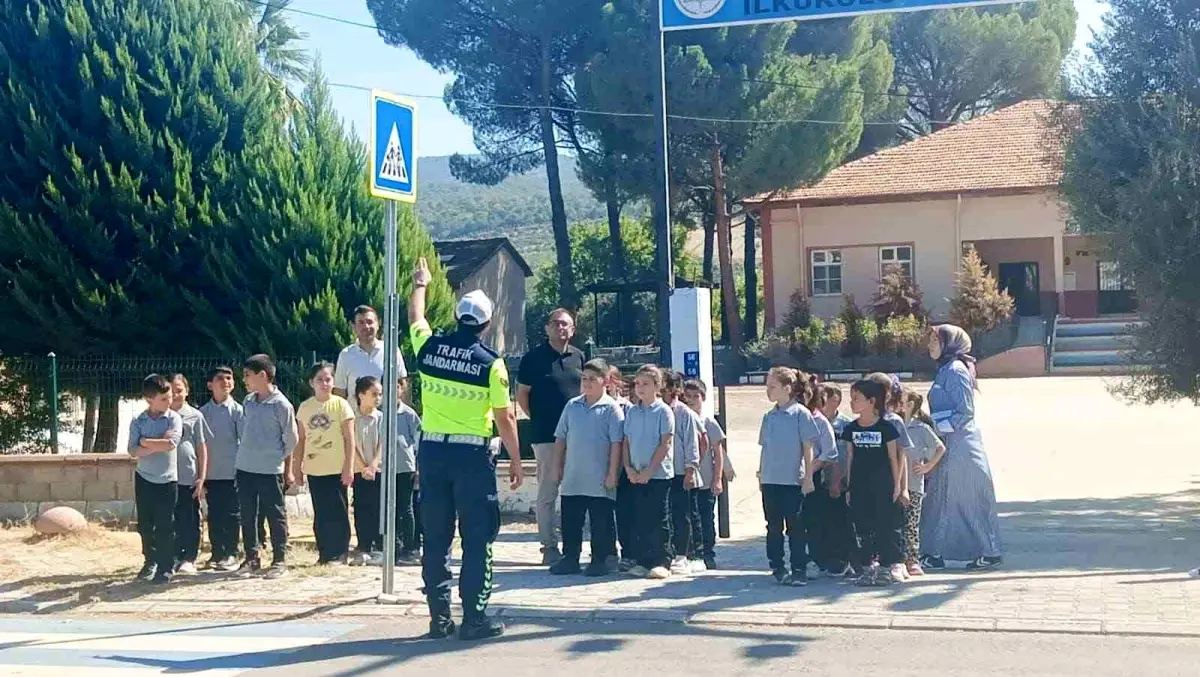 Miniklere Trafik Eğitimi