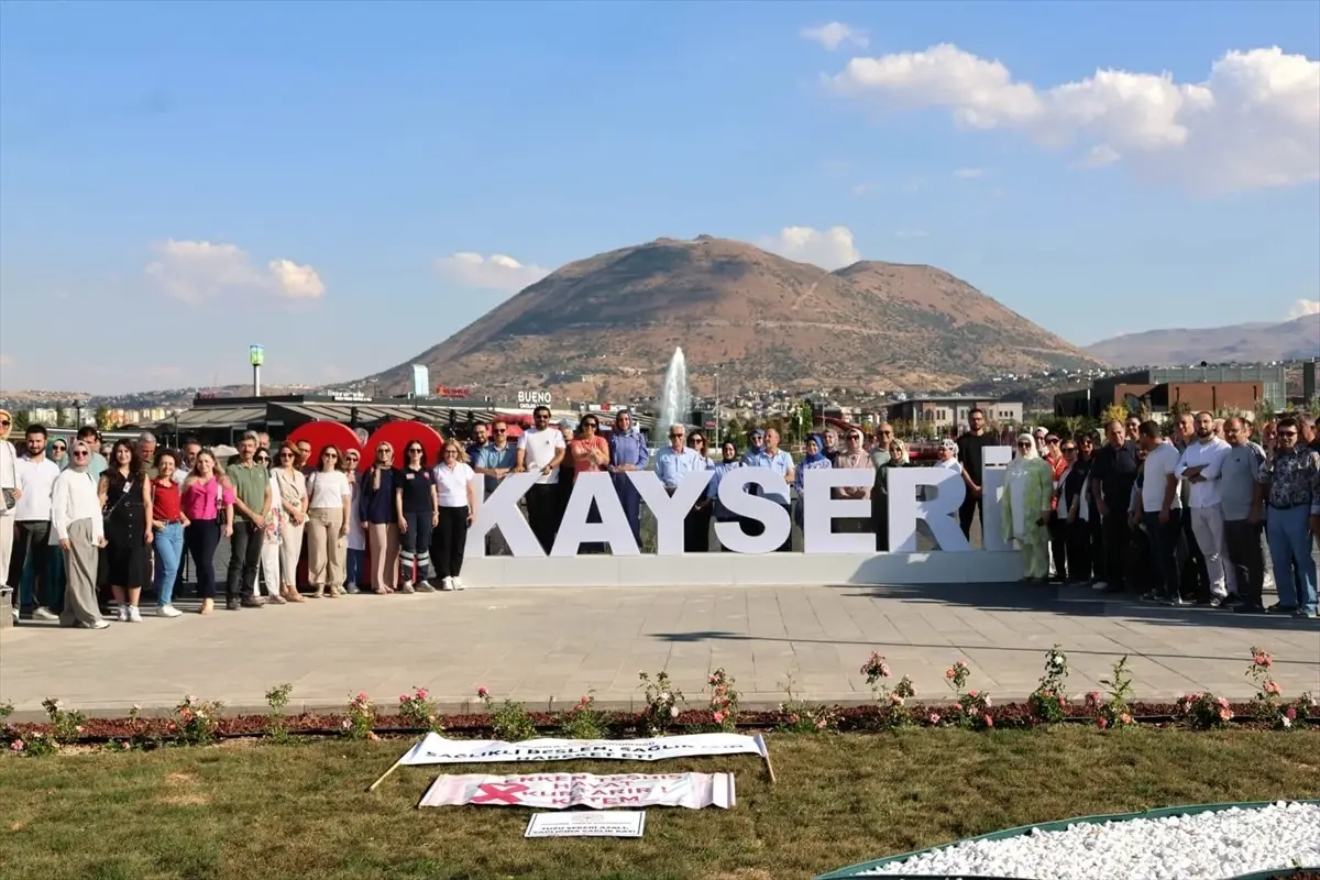 Kayseri'de 'Sağlıklı Yaşam Yürüyüşü' düzenlendi