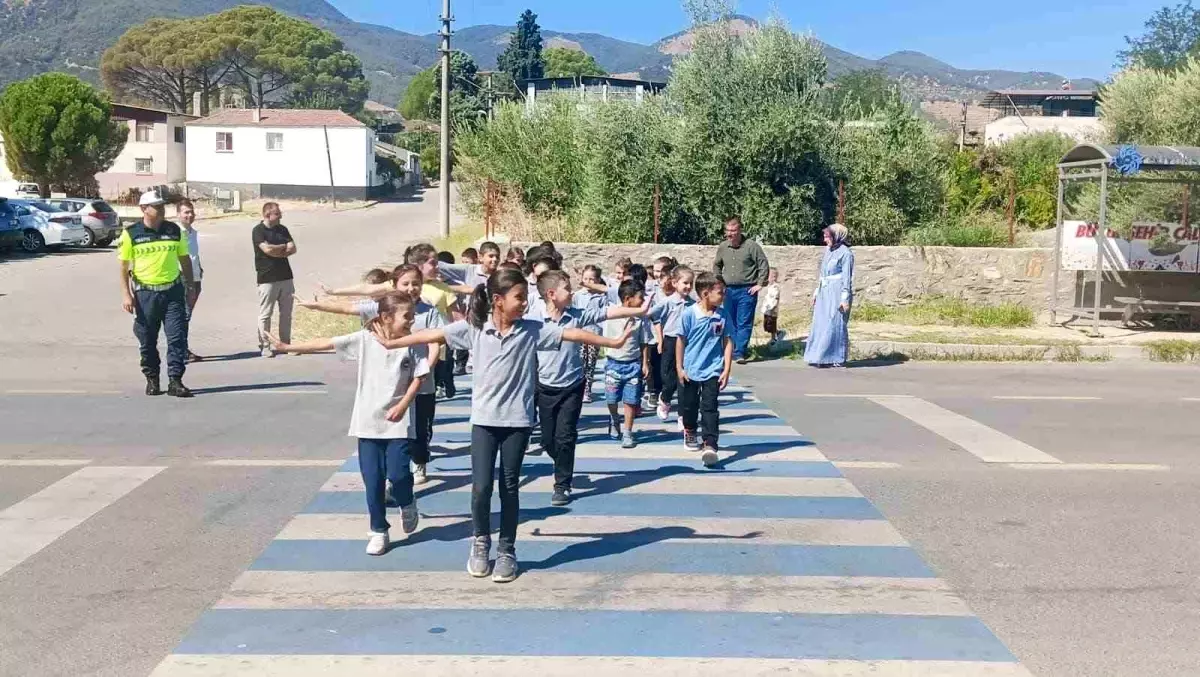 Yenice İlkokulu'nda Trafik Bilinci Semineri