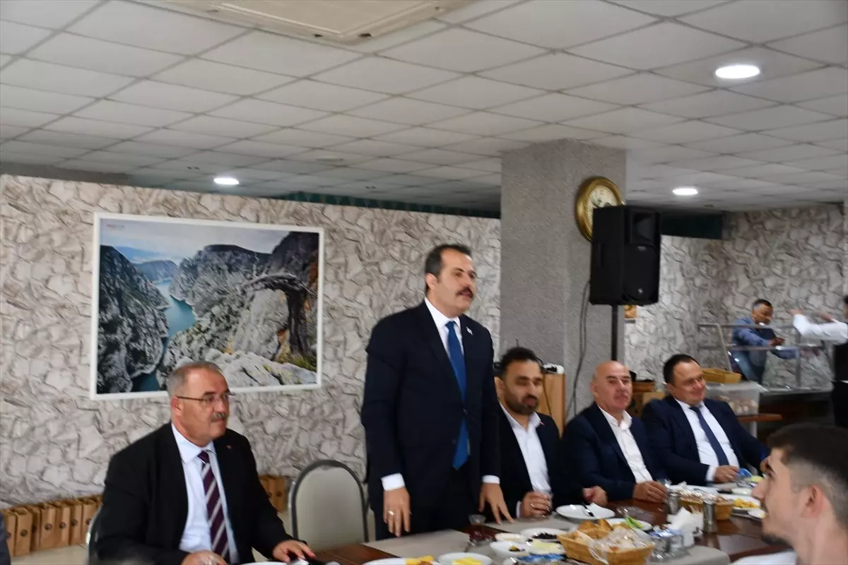 Vezirköprü'de Üniversiteye Ulaşan Öğrencilere Destek