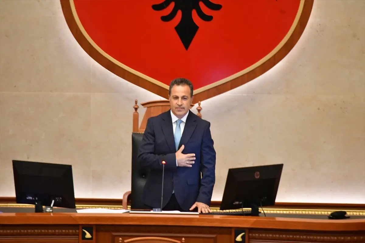 Niko Peleshi, Arnavutluk Meclis Başkanı Oldu