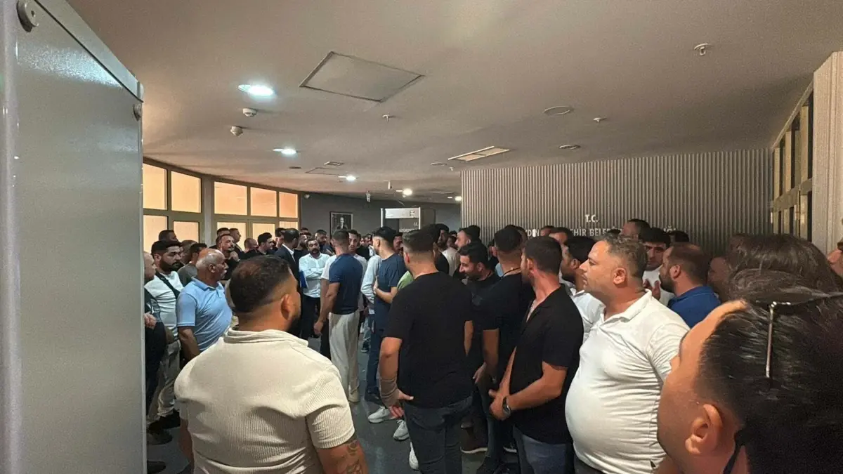 Aydın Meclis Toplantısı Gerginlik Sebebiyle Erteldi