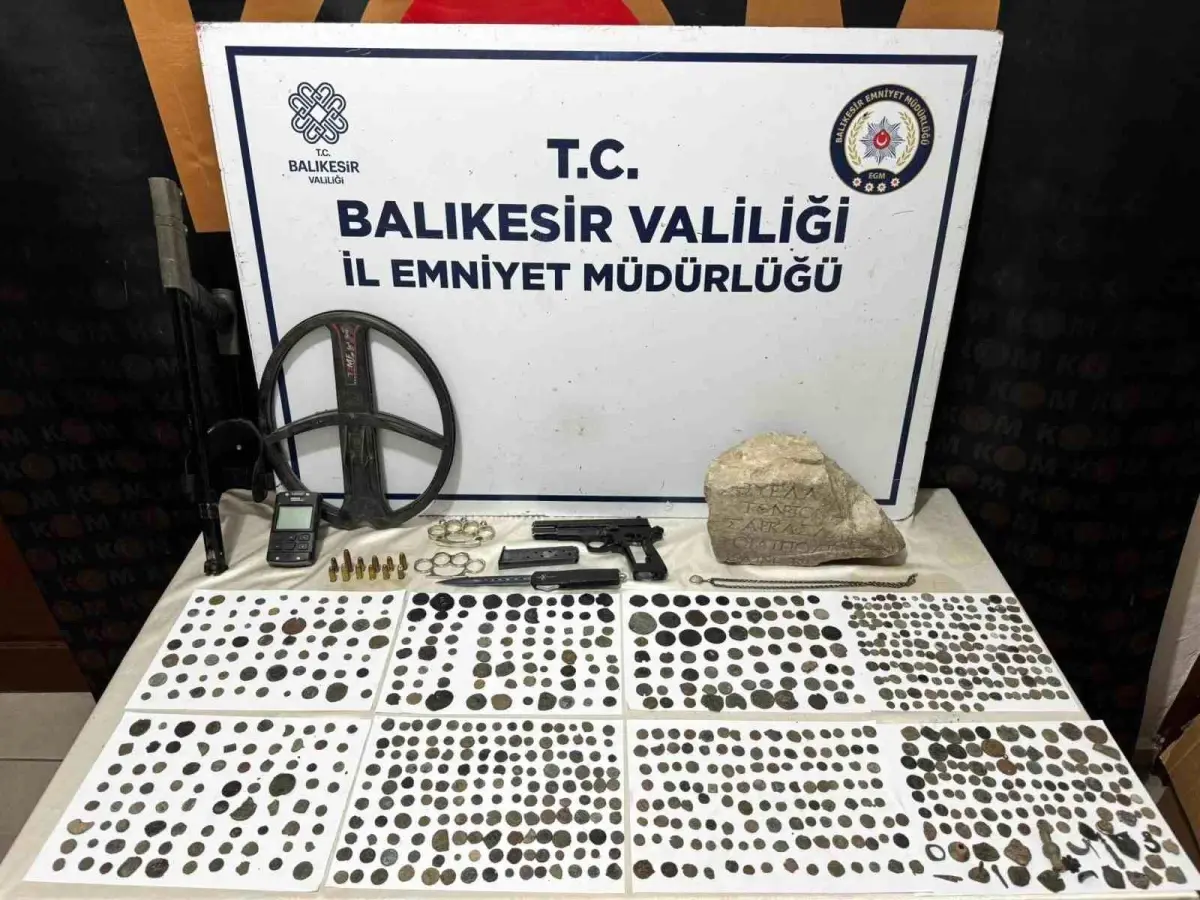 Bandırma'da Tarihi Eser ve Silah Operasyonu