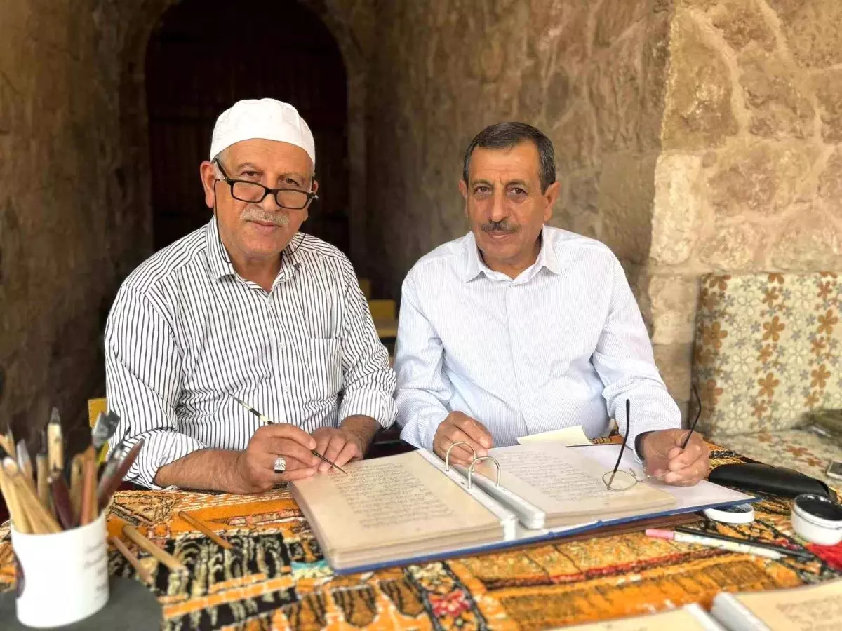 Emekli Öğretmenden 3 Yılda Kur'an Yazımı