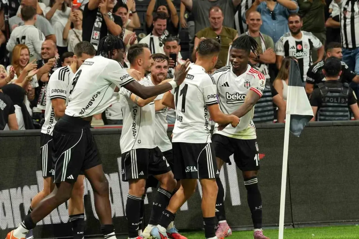 Beşiktaş, Başakşehir'i 2-1 Yendi
