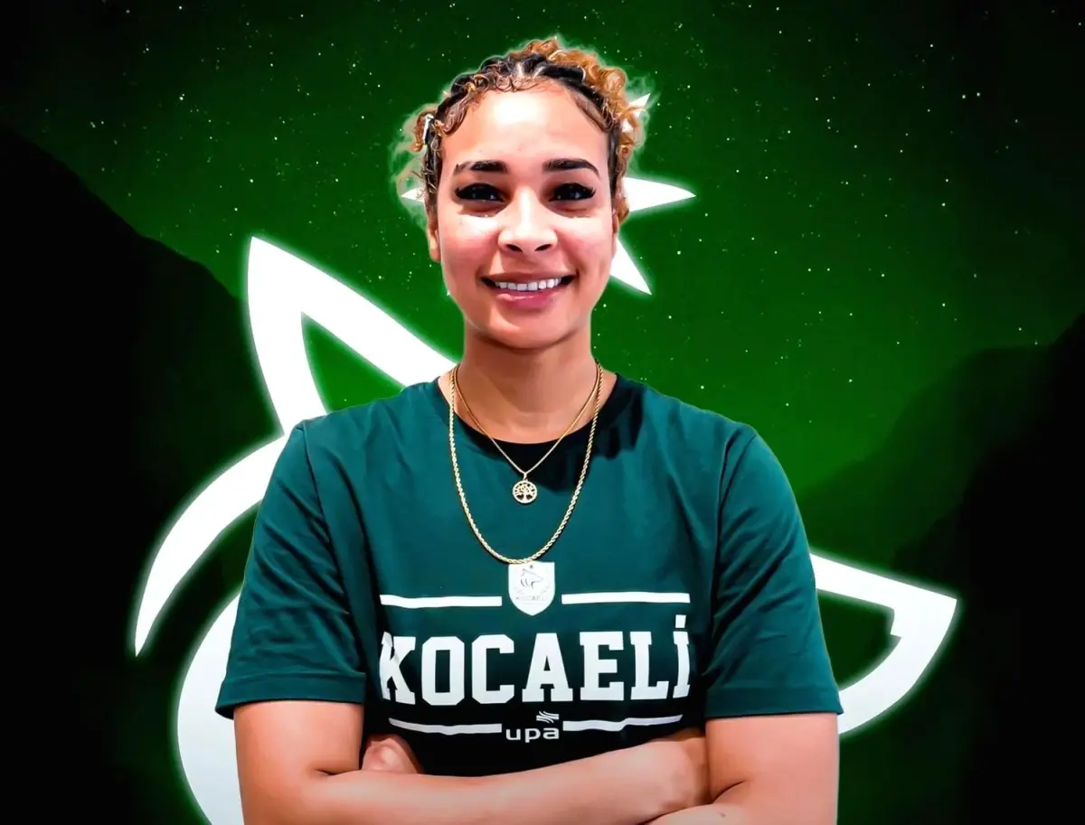 Kocaeli Kadın Basketbol, Esmery Martinez'i Transfer Etti