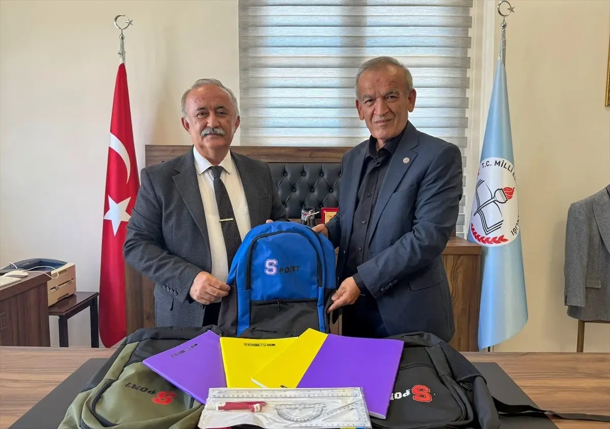 FTSO'dan 320 Öğrenciye Kırtasiye Desteği