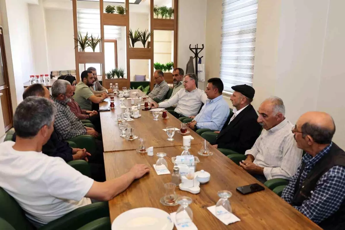 Hacılar Belediye Başkanı Bilal Özdoğan, Muhtarlarla Yaz Dönemi Çalışmalarını Değerlendirdi